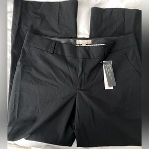 Banana Republic Martin fit. Classic mid rise in 12P, black. NWT.